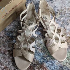 Strappy wedge sandal